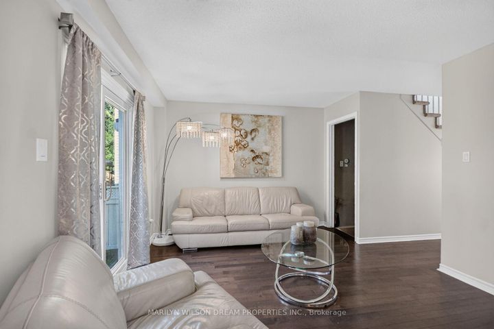 Photo 9 at 85 Houlahan Street, Nepean (Heritage Park), Ottawa