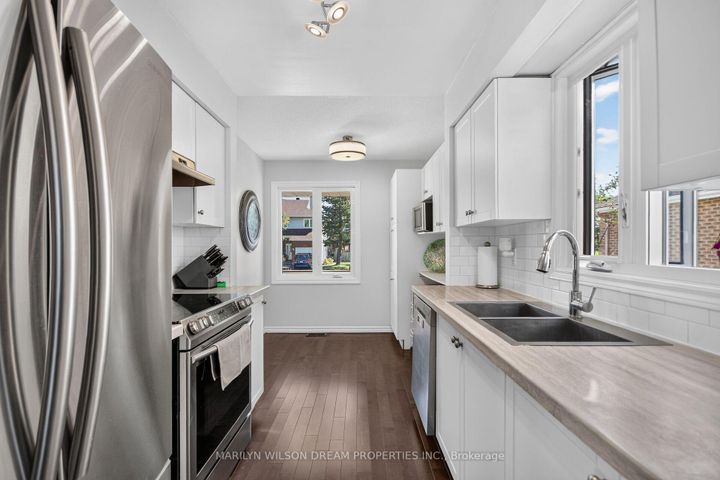 Photo 14 at 85 Houlahan Street, Nepean (Heritage Park), Ottawa