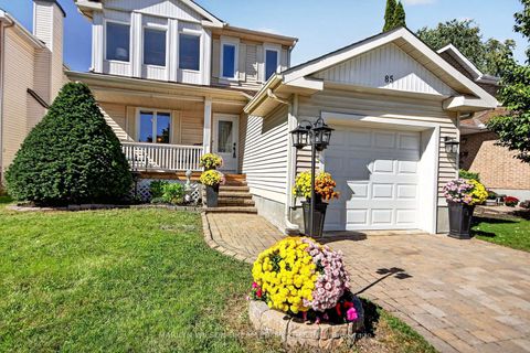 Photo 2 at 85 Houlahan Street, Nepean (Heritage Park), Ottawa