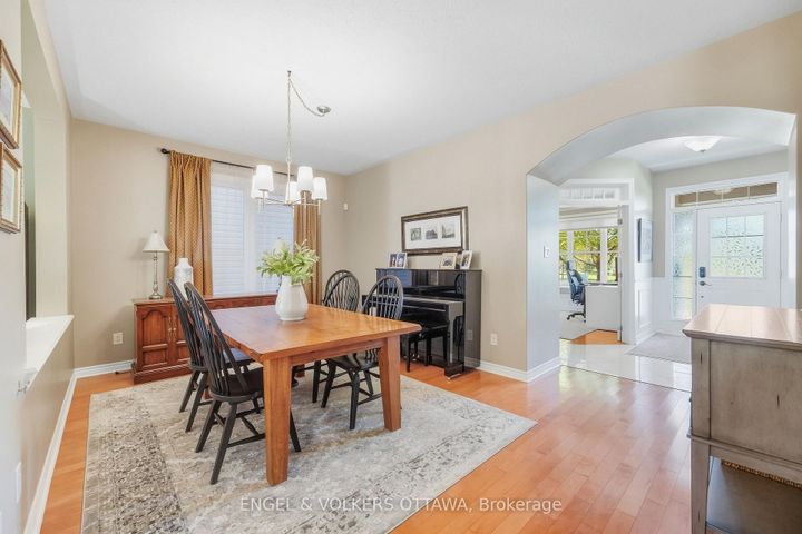 Photo 7 at 3534 Cambrian Road, Nepean (Half Moon Bay), Ottawa