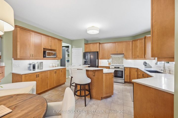 Photo 13 at 3534 Cambrian Road, Nepean (Half Moon Bay), Ottawa