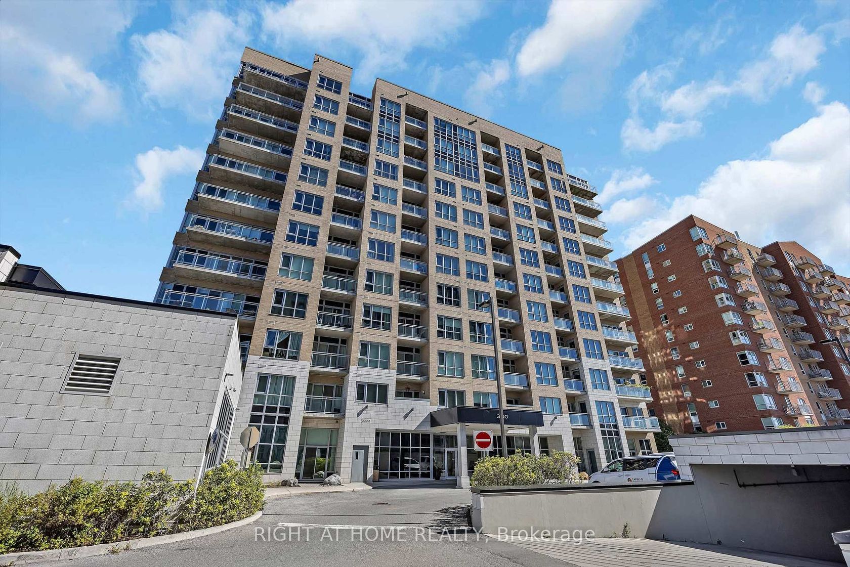 203 - 330 Titan Private, Nepean (Borden Farm/Stewart Farm/Carleton Heights/Parkwood Hills), Ottawa 