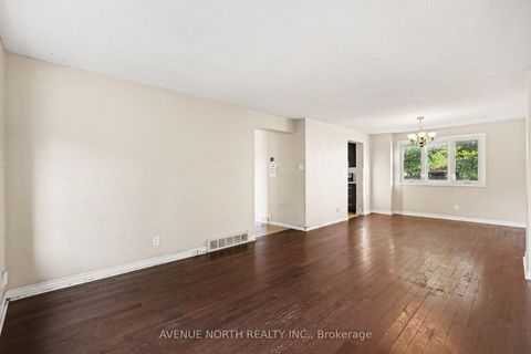 Photo 9 at 68 Downsview Crescent, Nepean (Tanglewood), Ottawa