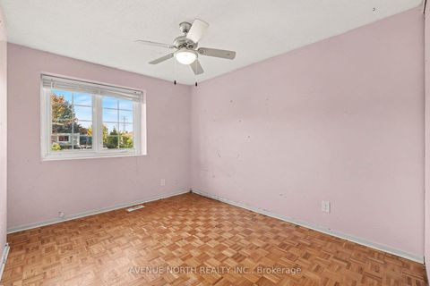 Photo 14 at 68 Downsview Crescent, Nepean (Tanglewood), Ottawa
