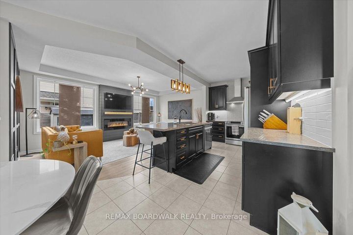 Photo 7 at 89 Damselfly Way, Nepean (Half Moon Bay), Ottawa
