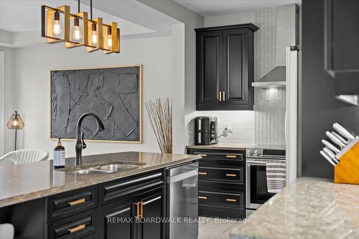 Photo 14 at 89 Damselfly Way, Nepean (Half Moon Bay), Ottawa