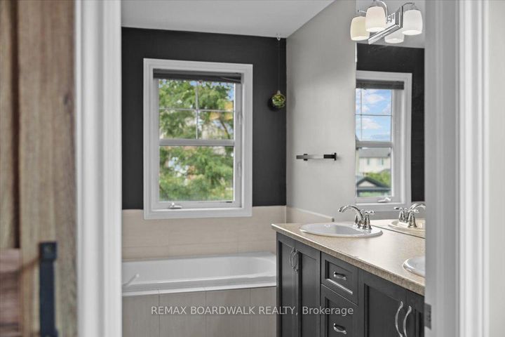 Photo 37 at 89 Damselfly Way, Nepean (Half Moon Bay), Ottawa