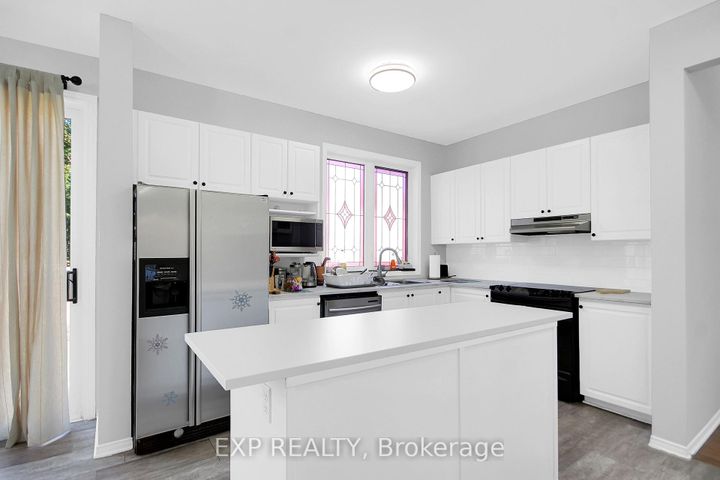 Photo 9 at 39 Greatwood Crescent, Nepean (Barrhaven East), Ottawa