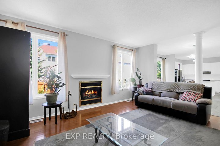 Photo 11 at 39 Greatwood Crescent, Nepean (Barrhaven East), Ottawa