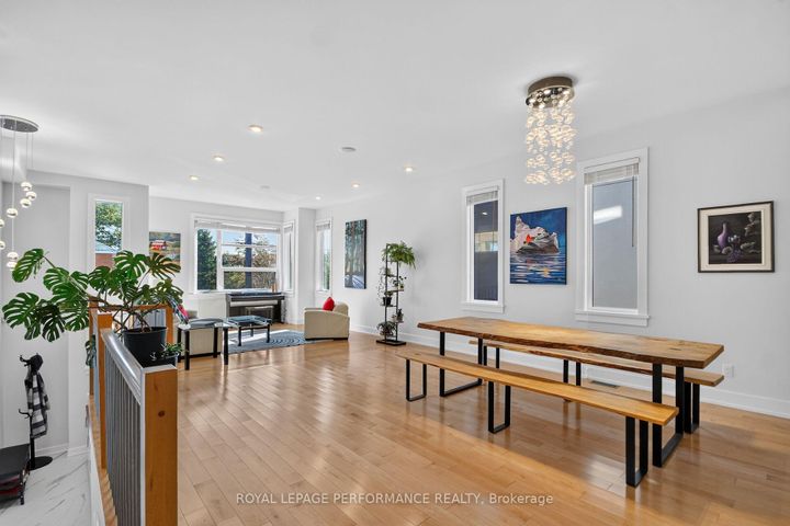 Photo 1 at 258 Carleton Avenue, Ottawa West/Tunneys Pasture, Ottawa
