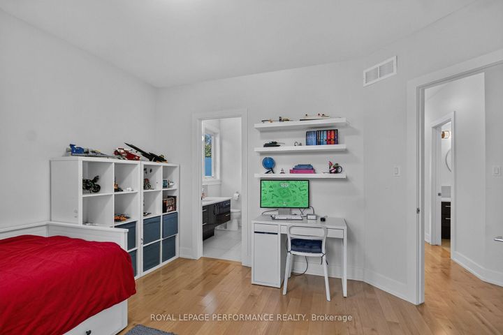 Photo 14 at 258 Carleton Avenue, Ottawa West/Tunneys Pasture, Ottawa