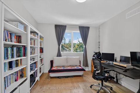 Photo 15 at 258 Carleton Avenue, Ottawa West/Tunneys Pasture, Ottawa