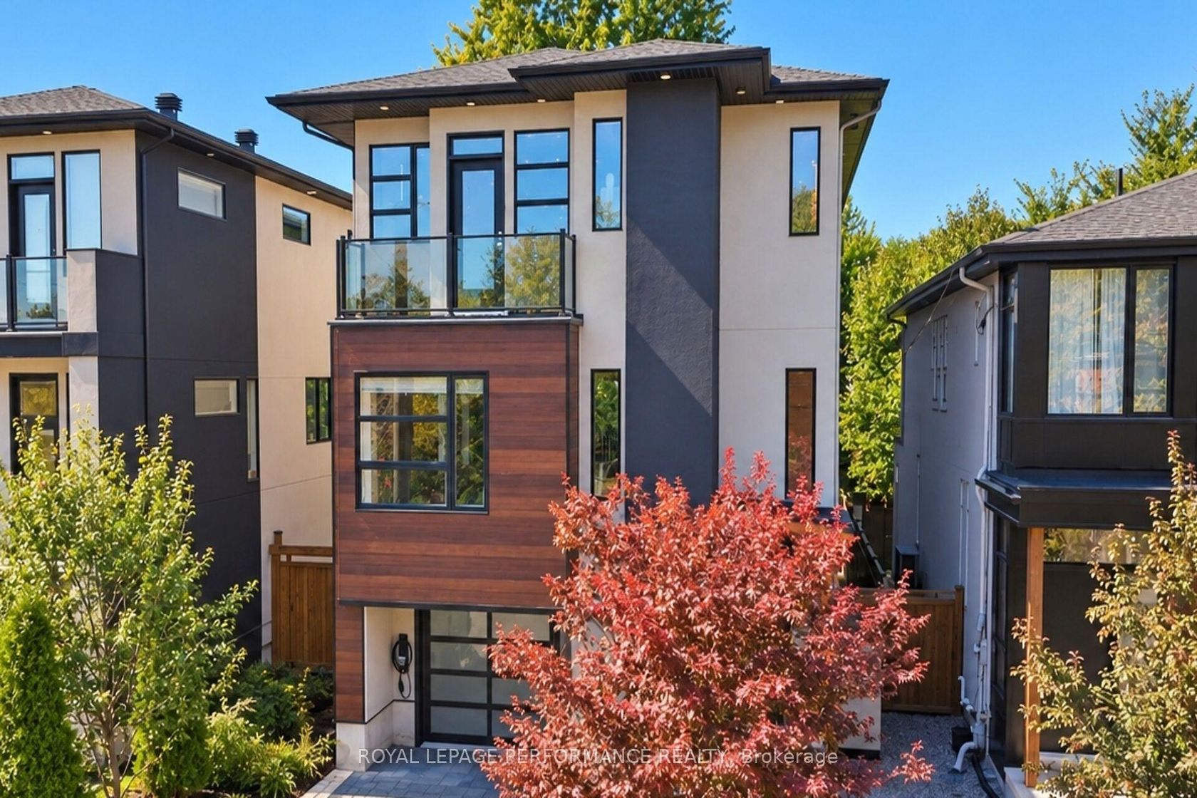 258 Carleton Avenue, Ottawa West/Tunneys Pasture, Ottawa 