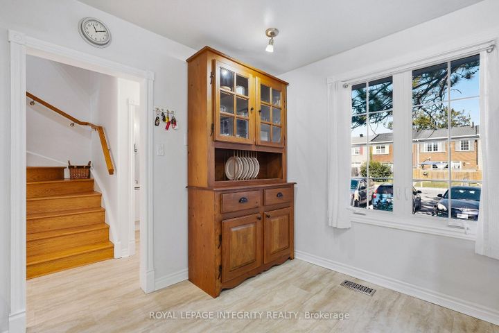 Photo 7 at 18 Greenbank Road S, Nepean (Leslie Park), Ottawa