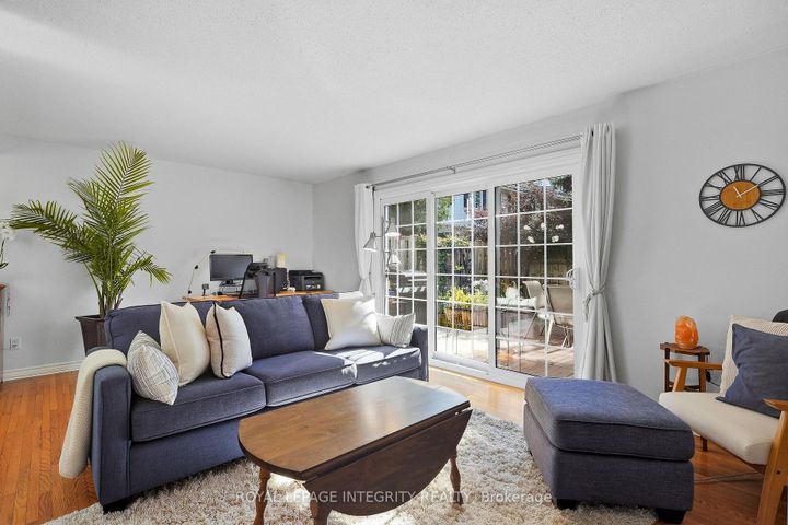 Photo 13 at 18 Greenbank Road S, Nepean (Leslie Park), Ottawa