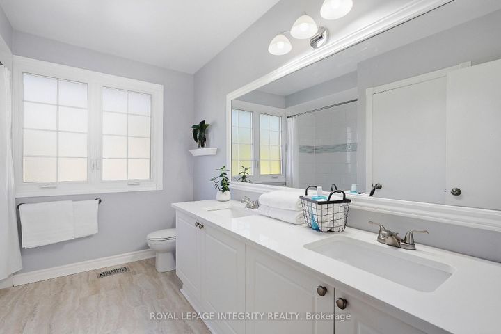 Photo 18 at 18 Greenbank Road S, Nepean (Leslie Park), Ottawa