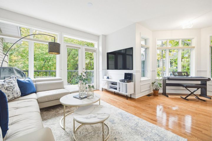 Photo 8 at 19 Creeks End Lane, Nepean (Bayshore), Ottawa