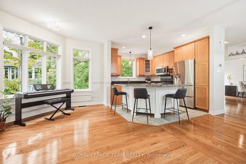 Photo 11 at 19 Creeks End Lane, Nepean (Bayshore), Ottawa