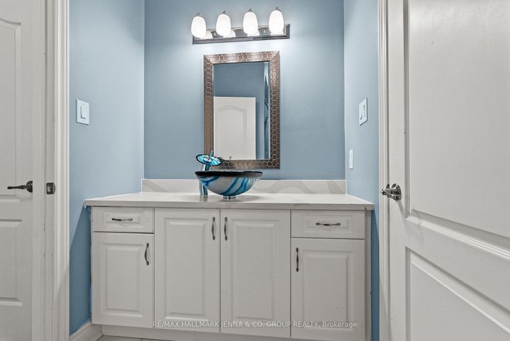 Photo 31 at 803 Logperch Circle, Nepean (Half Moon Bay), Ottawa