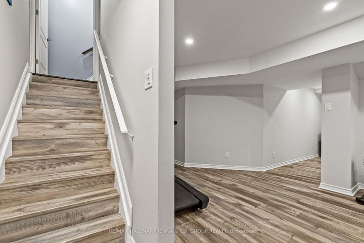 Photo 35 at 803 Logperch Circle, Nepean (Half Moon Bay), Ottawa
