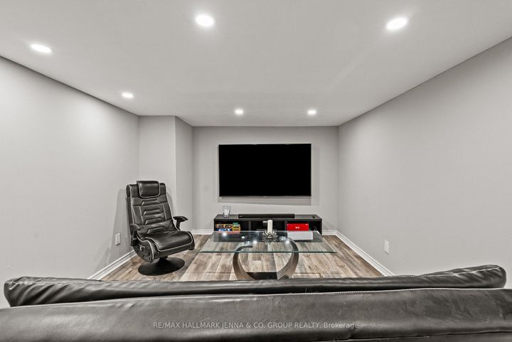 Photo 38 at 803 Logperch Circle, Nepean (Half Moon Bay), Ottawa