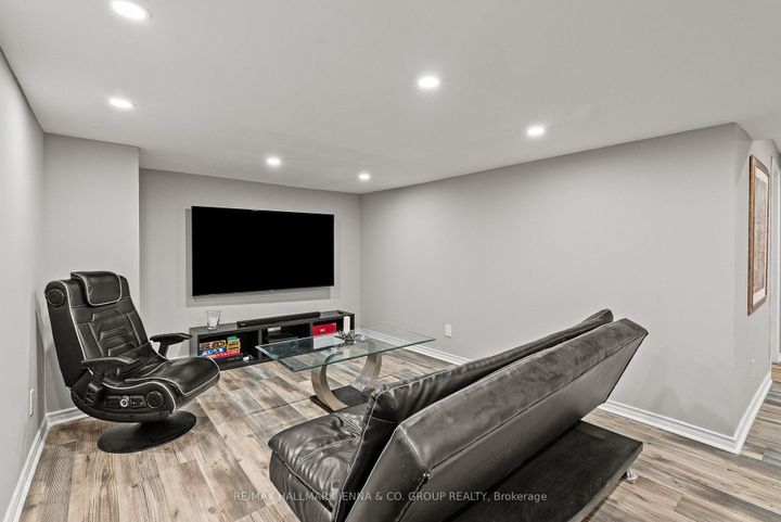 Photo 39 at 803 Logperch Circle, Nepean (Half Moon Bay), Ottawa