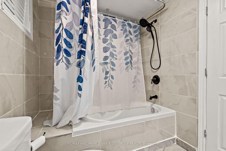 Photo 42 at 803 Logperch Circle, Nepean (Half Moon Bay), Ottawa