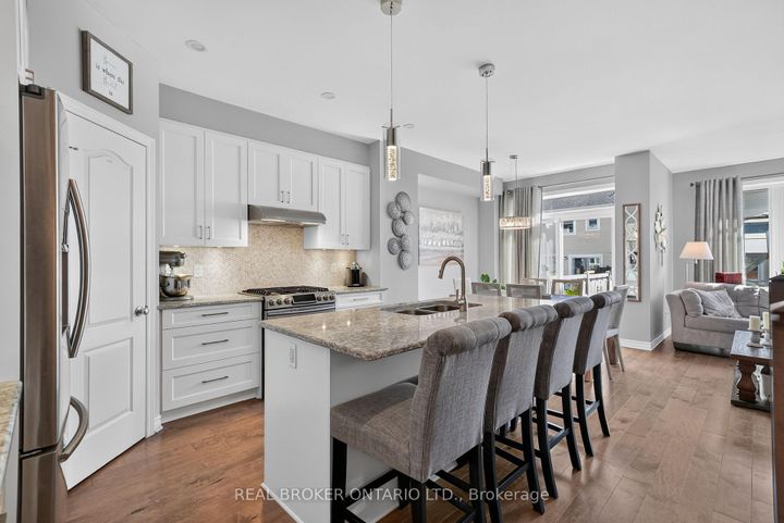 Photo 7 at 609 Egret Way, Nepean (Half Moon Bay), Ottawa
