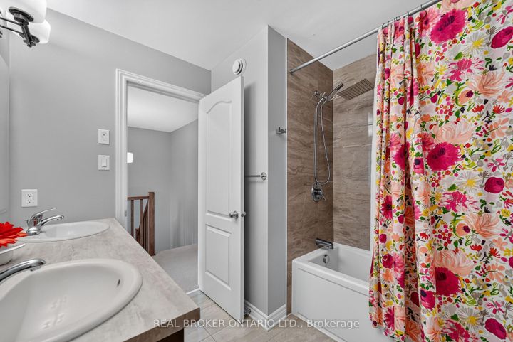 Photo 34 at 609 Egret Way, Nepean (Half Moon Bay), Ottawa