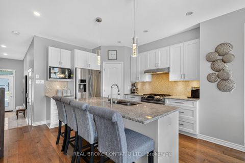 Photo 8 at 609 Egret Way, Nepean (Half Moon Bay), Ottawa