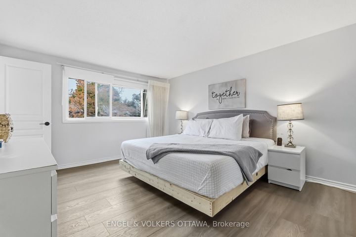 Photo 24 at 18 - 2 Bertona Street, Nepean (Manordale), Ottawa