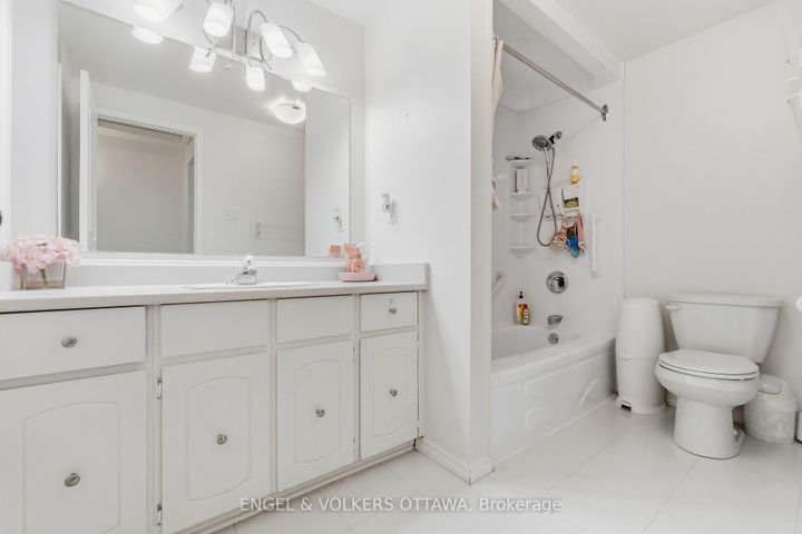 Photo 31 at 18 - 2 Bertona Street, Nepean (Manordale), Ottawa