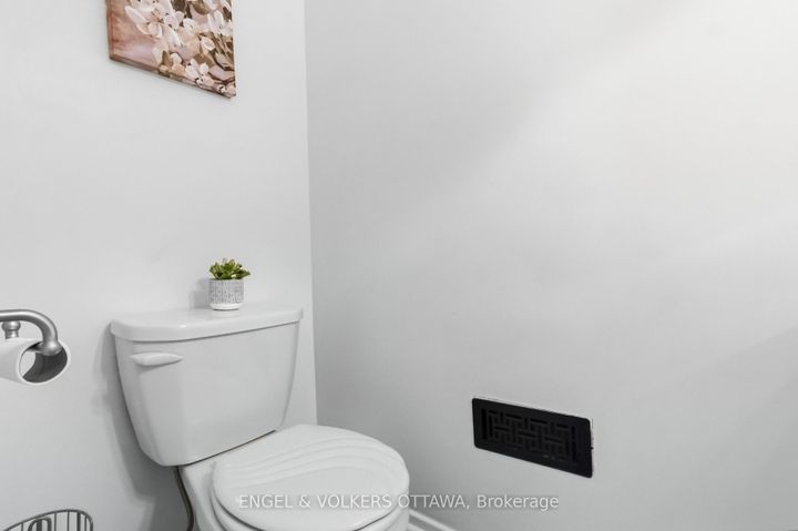 Photo 34 at 18 - 2 Bertona Street, Nepean (Manordale), Ottawa