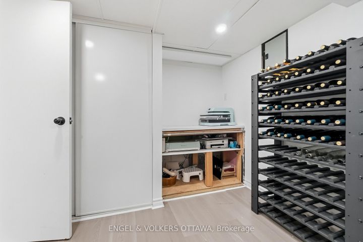 Photo 37 at 18 - 2 Bertona Street, Nepean (Manordale), Ottawa
