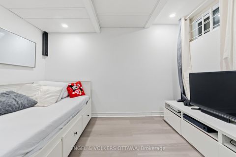 Photo 38 at 18 - 2 Bertona Street, Nepean (Manordale), Ottawa