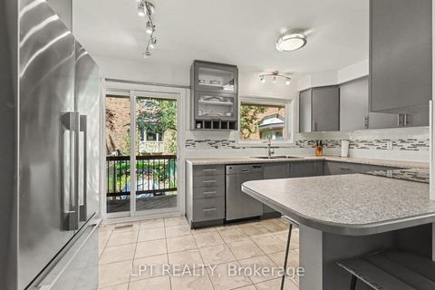 Photo 10 at 53 - 110 Havelock Street, Ottawa East, Ottawa