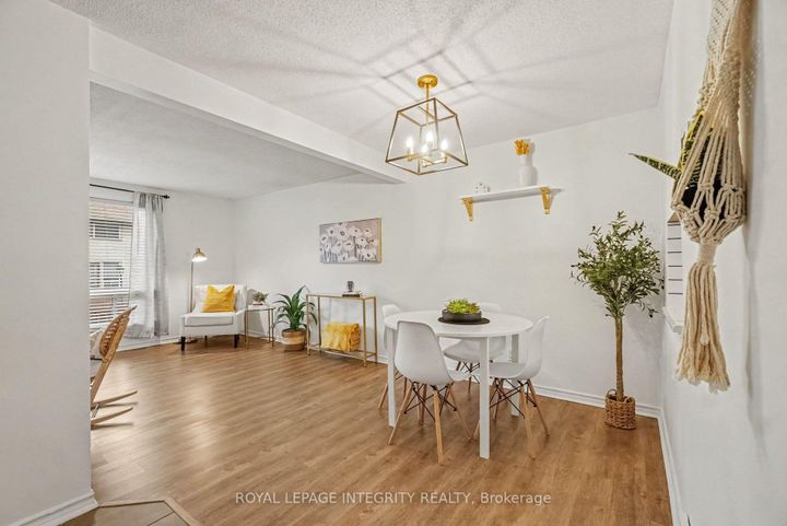 Photo 12 at C - 33 Woodfield Drive, Nepean (Merivale Industrial Park), Ottawa