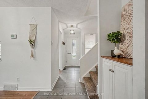 Photo 1 at C - 33 Woodfield Drive, Nepean (Merivale Industrial Park), Ottawa