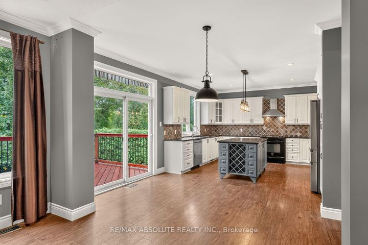 Photo 12 at 229 Marjan Crescent, Nepean (Hearts Desire), Ottawa