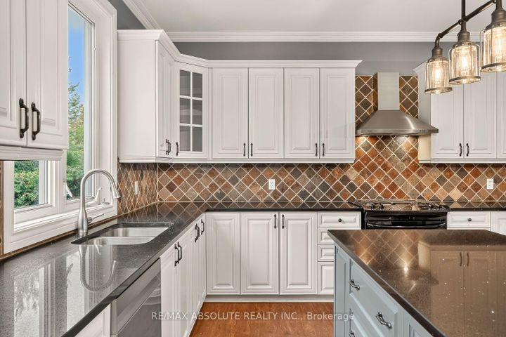 Photo 15 at 229 Marjan Crescent, Nepean (Hearts Desire), Ottawa