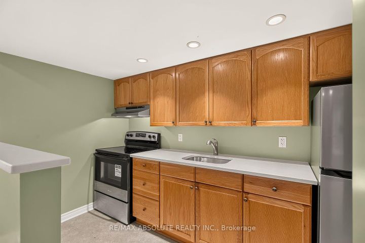 Photo 36 at 229 Marjan Crescent, Nepean (Hearts Desire), Ottawa