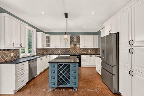Photo 13 at 229 Marjan Crescent, Nepean (Hearts Desire), Ottawa