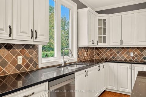 Photo 16 at 229 Marjan Crescent, Nepean (Hearts Desire), Ottawa
