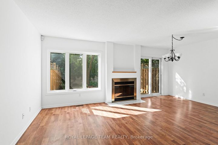 Photo 5 at 106 Woodpark Way, Nepean (Longfields), Ottawa