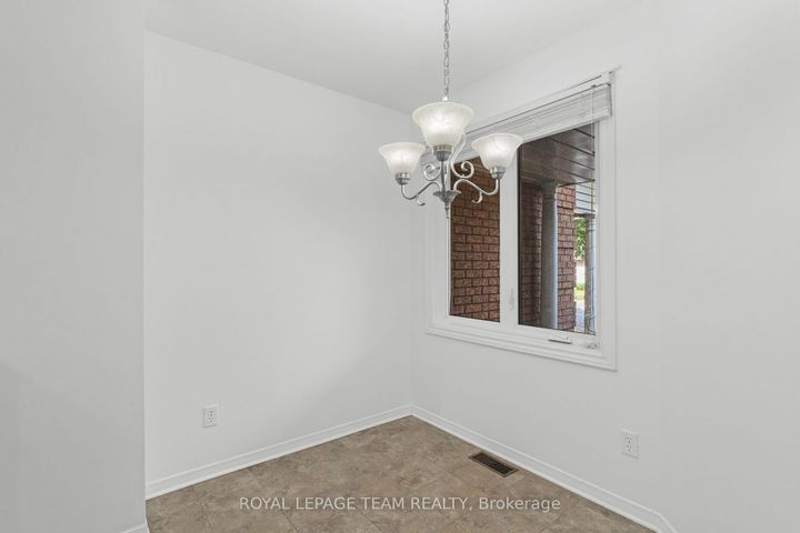 Photo 13 at 106 Woodpark Way, Nepean (Longfields), Ottawa