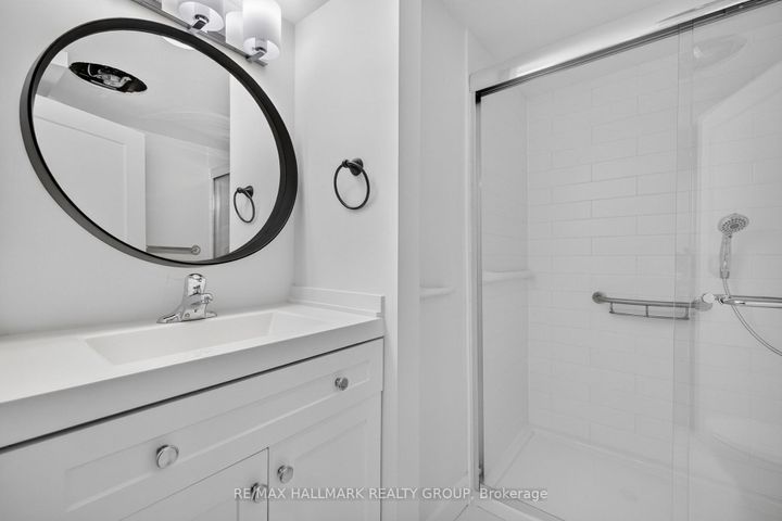 Photo 39 at 114 Meadowlands Drive W, Nepean (Meadowlands/Crestview), Ottawa