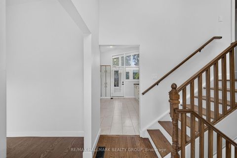 Photo 14 at 114 Meadowlands Drive W, Nepean (Meadowlands/Crestview), Ottawa