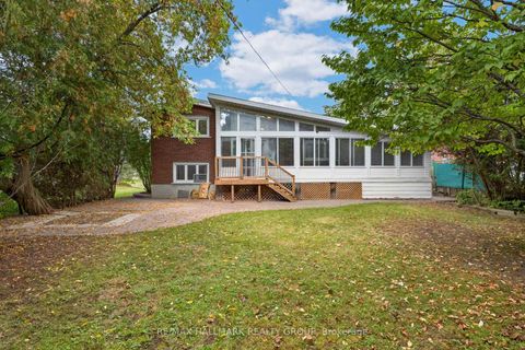 Photo 46 at 114 Meadowlands Drive W, Nepean (Meadowlands/Crestview), Ottawa