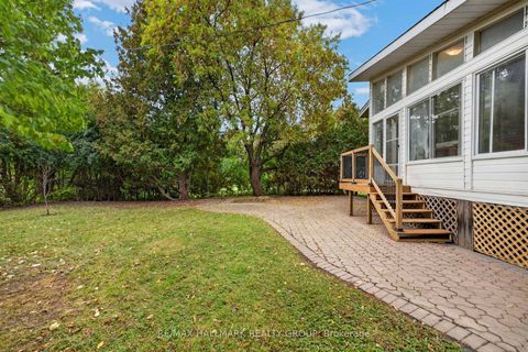 Photo 49 at 114 Meadowlands Drive W, Nepean (Meadowlands/Crestview), Ottawa