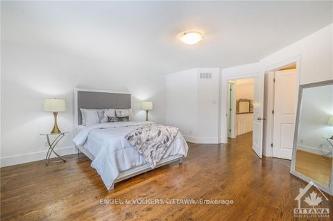 Photo 10 at 105 Montauk Pvt, Nepean (Carleton Heights), Ottawa